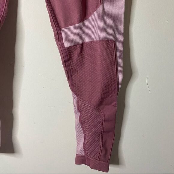 Fabletics Demi Lovato Seamless High Rise Legging - Picture 4 of 9